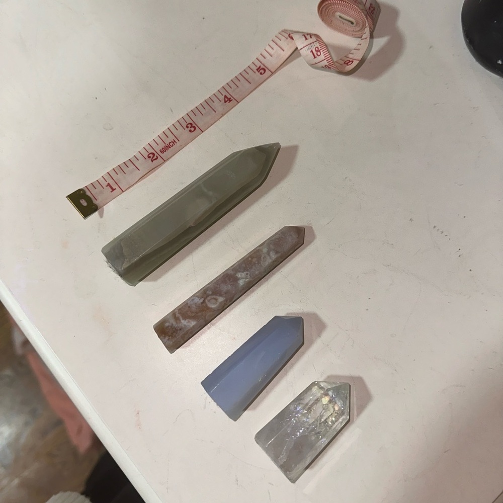 4 Point Crystals - Picture 6 of 6